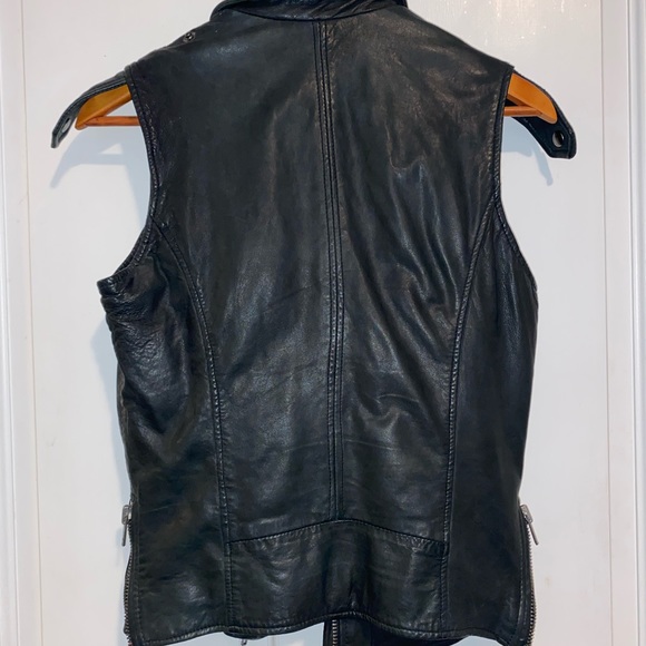 Avriatrix 100% leather moto-style vest, sz 8 - Picture 3 of 3